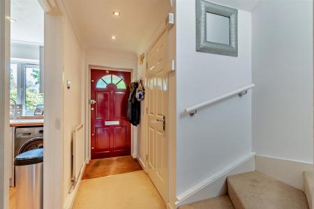 8645980-interior02-800.jpg
