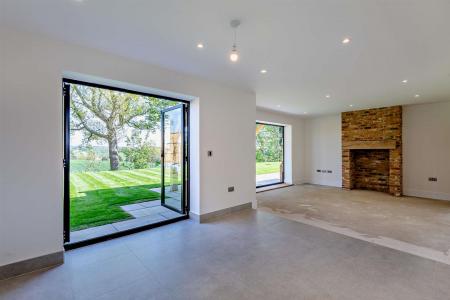 8645360-interior18-800.jpg