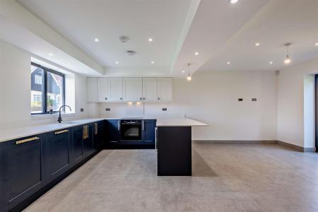 8645360-interior11-800.jpg