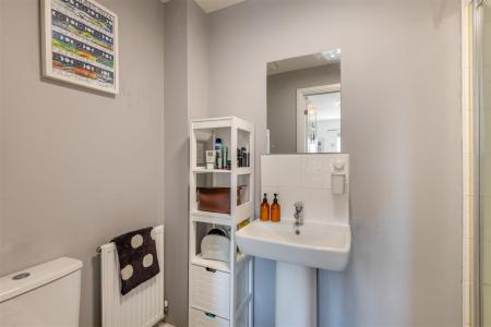 8646130-interior16.jpg