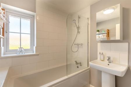 8646130-interior14.jpg
