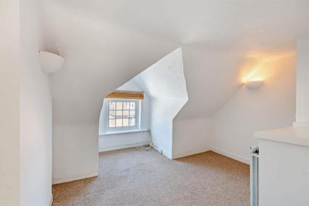 8646037-interior15-800.jpg
