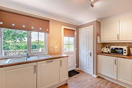 8647775-interior14-800.jpg