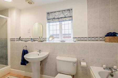8649832-interior20-800.jpg