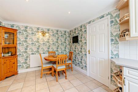 Breakfast Room / Kitchen