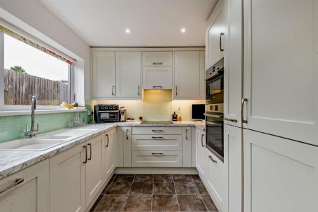 8649258-interior10-800.jpg
