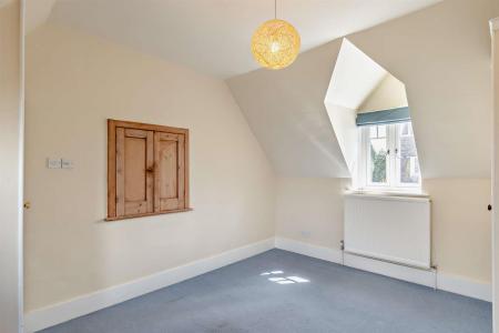 8547559-interior02-800.jpg