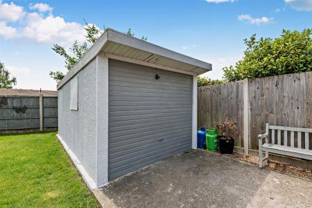 8651563-exterior04-800.jpg