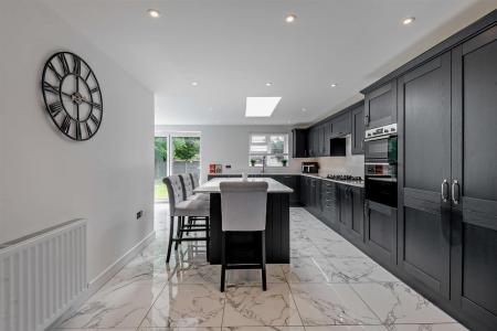 8651563-interior20-800.jpg