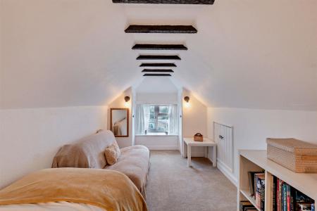 8632848-interior03-800.jpg