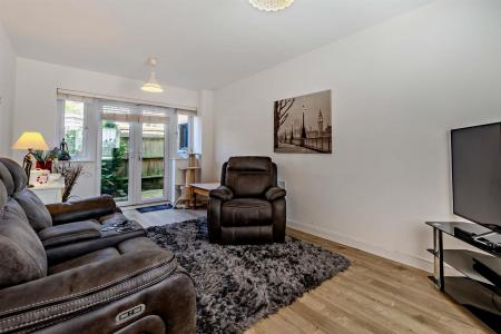 8653708-interior01-800.jpg