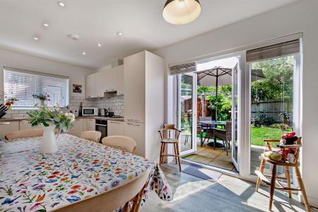 8653708-interior10-800.jpg