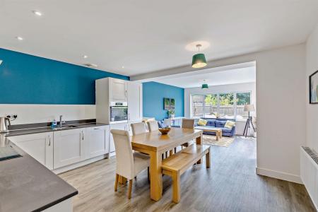 8653899-interior17-800.jpg