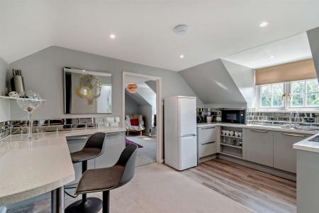 8653483-interior35-800.jpg