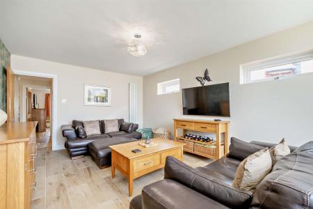 8655427-interior14-800.jpg