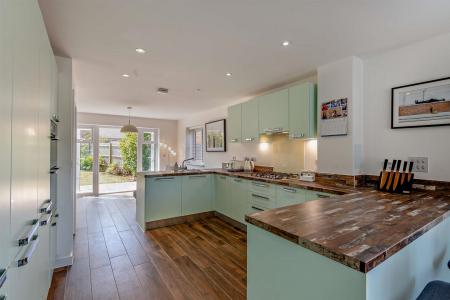 8655007-interior24-800.jpg