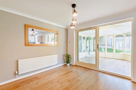 8656176-interior16-800.jpg
