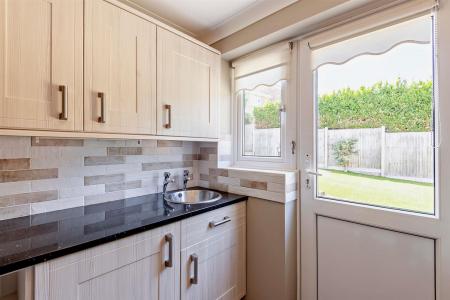 8656176-interior23-800.jpg