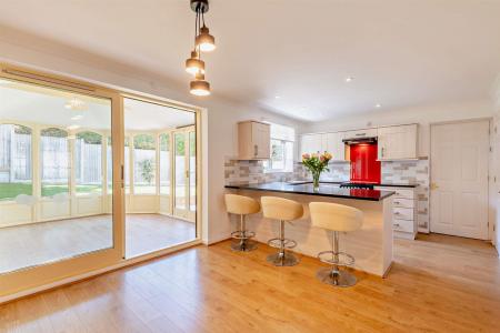8656176-interior19-800.jpg