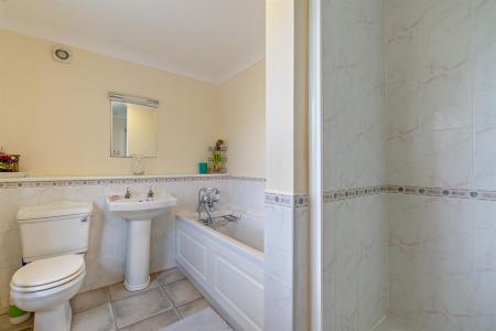 8658307-interior18-800.jpg