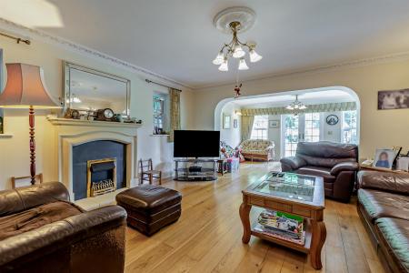 8658307-interior30-800.jpg