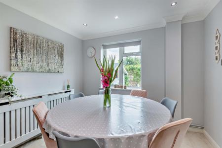 8661091-interior12-800.jpg