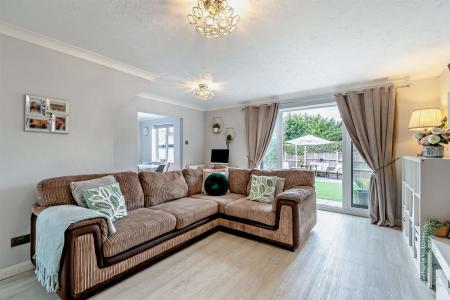 8661091-interior01-800.jpg