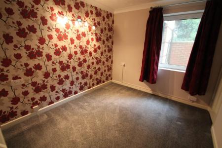 6 friars bedroom.jpg