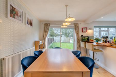 8637336-interior03.jpg