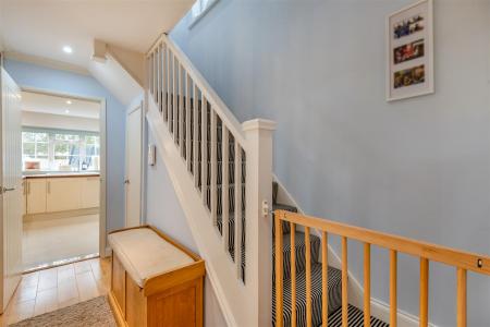 8637336-interior09.jpg