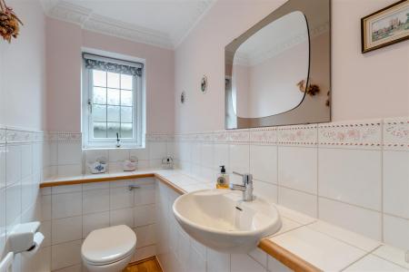 8644726-interior09.jpg