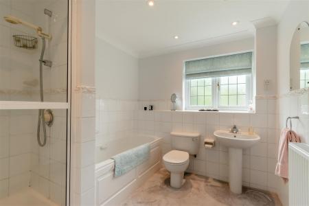 8644726-interior12.jpg