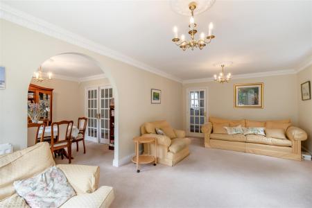 8644726-interior05.jpg