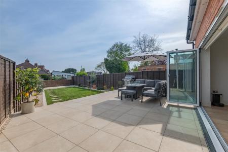 8645053-exterior01.jpg