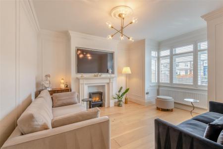 8645053-interior14.jpg