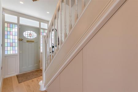8645053-interior11.jpg