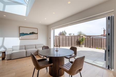 8645053-interior07.jpg