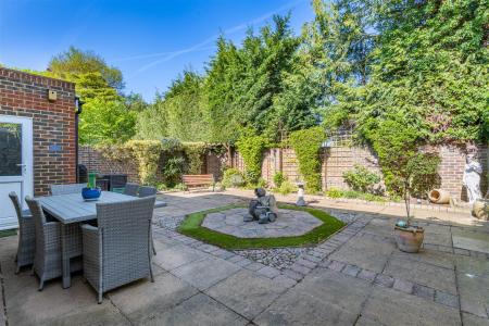 8646189-exterior03.jpg