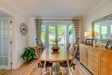 8646189-interior05.jpg