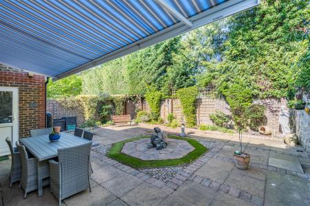 8646189-exterior06.jpg