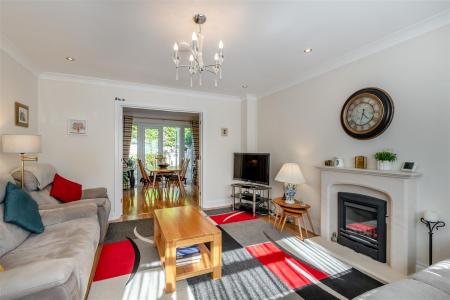 8646189-interior21.jpg