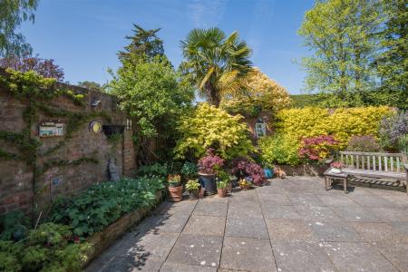 8646162-exterior25.jpg
