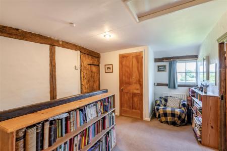 8646162-interior19.jpg
