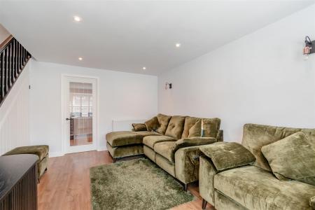 8645055-interior04.jpg