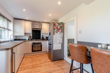 8645055-interior08.jpg