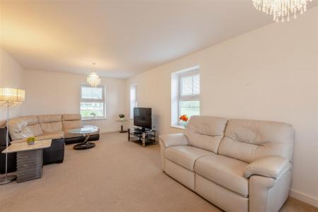 8647326-interior13.jpg