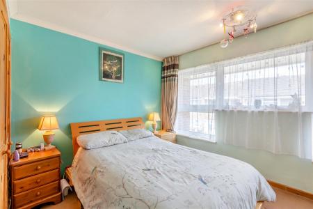 8647718-interior14.jpg
