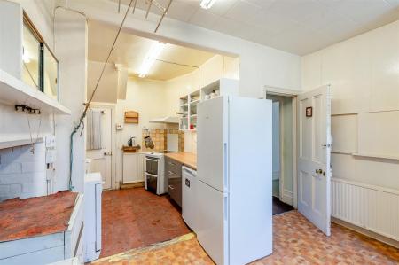 8648319-interior18.jpg