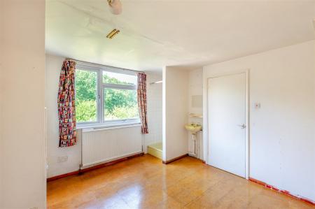 8648319-interior02.jpg