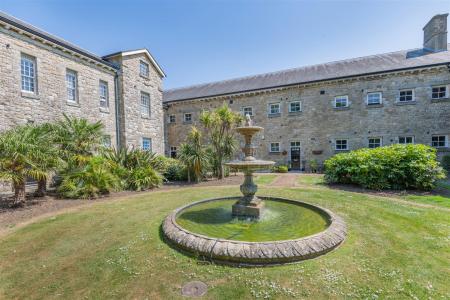 8648552-exterior11.jpg